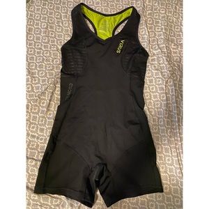 Women’s Virus Singlet